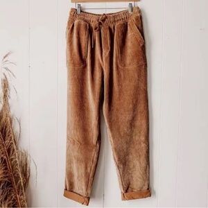 Zenana joggers 
Carmel color New
I closed my shop and have a few left over